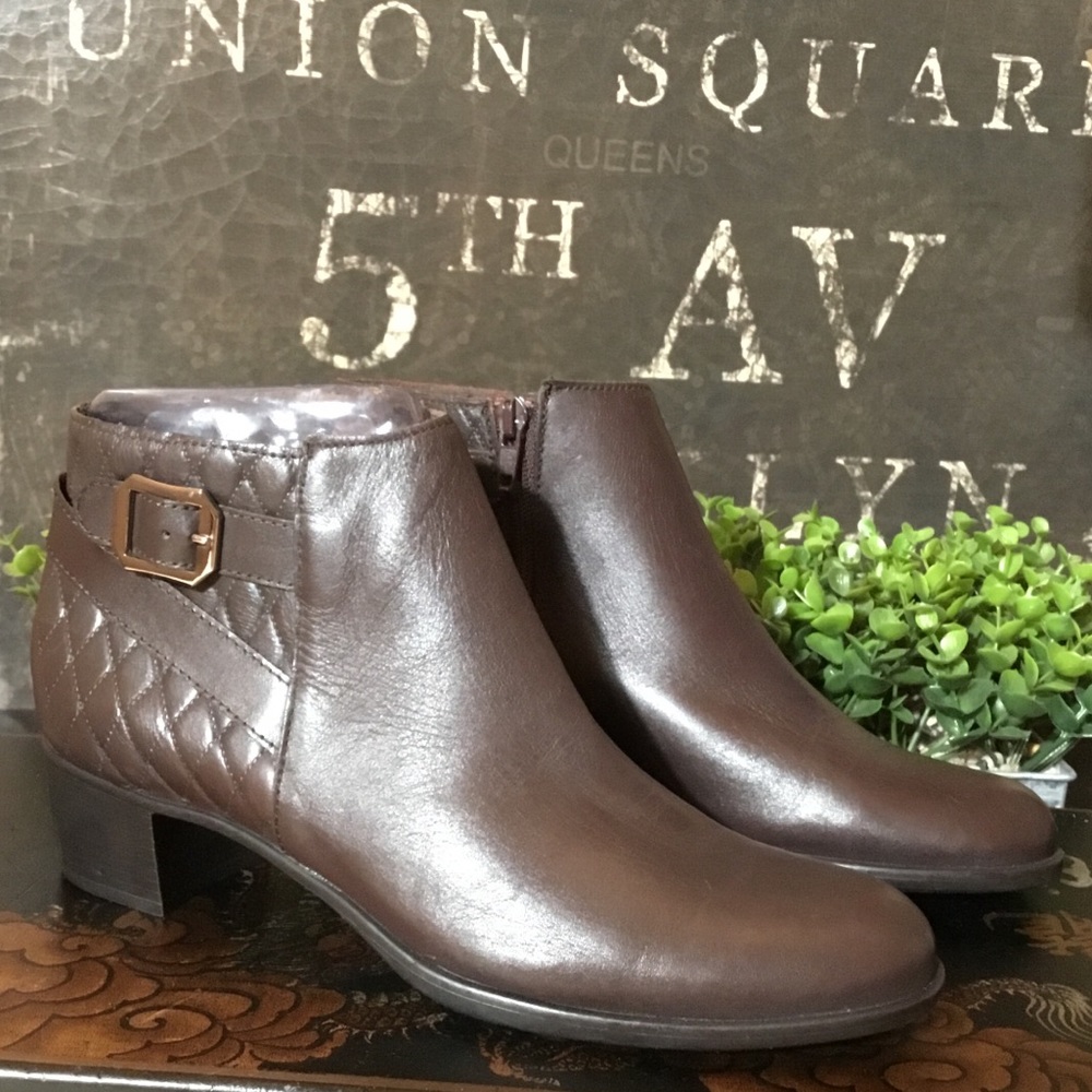 Munro Jolynn brown leathers/quilted boots sz7.5